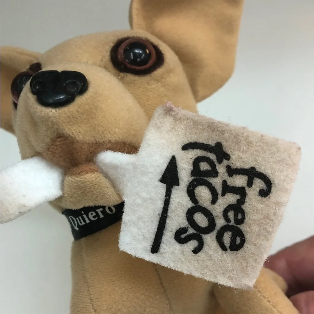 TACO BELL CHIHUAHUA STUFFED TOY • FREE TACOS TAG
